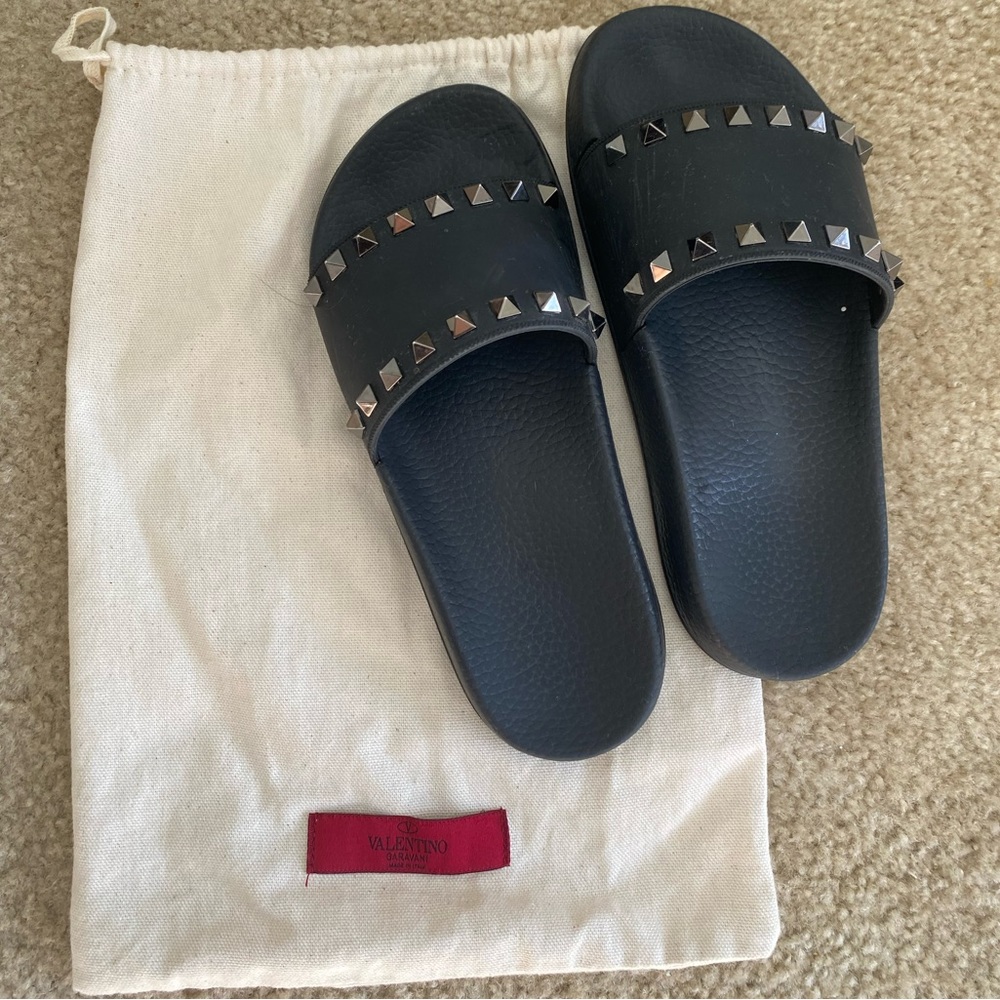 Valentino Rockstud Rubber Pool Slide